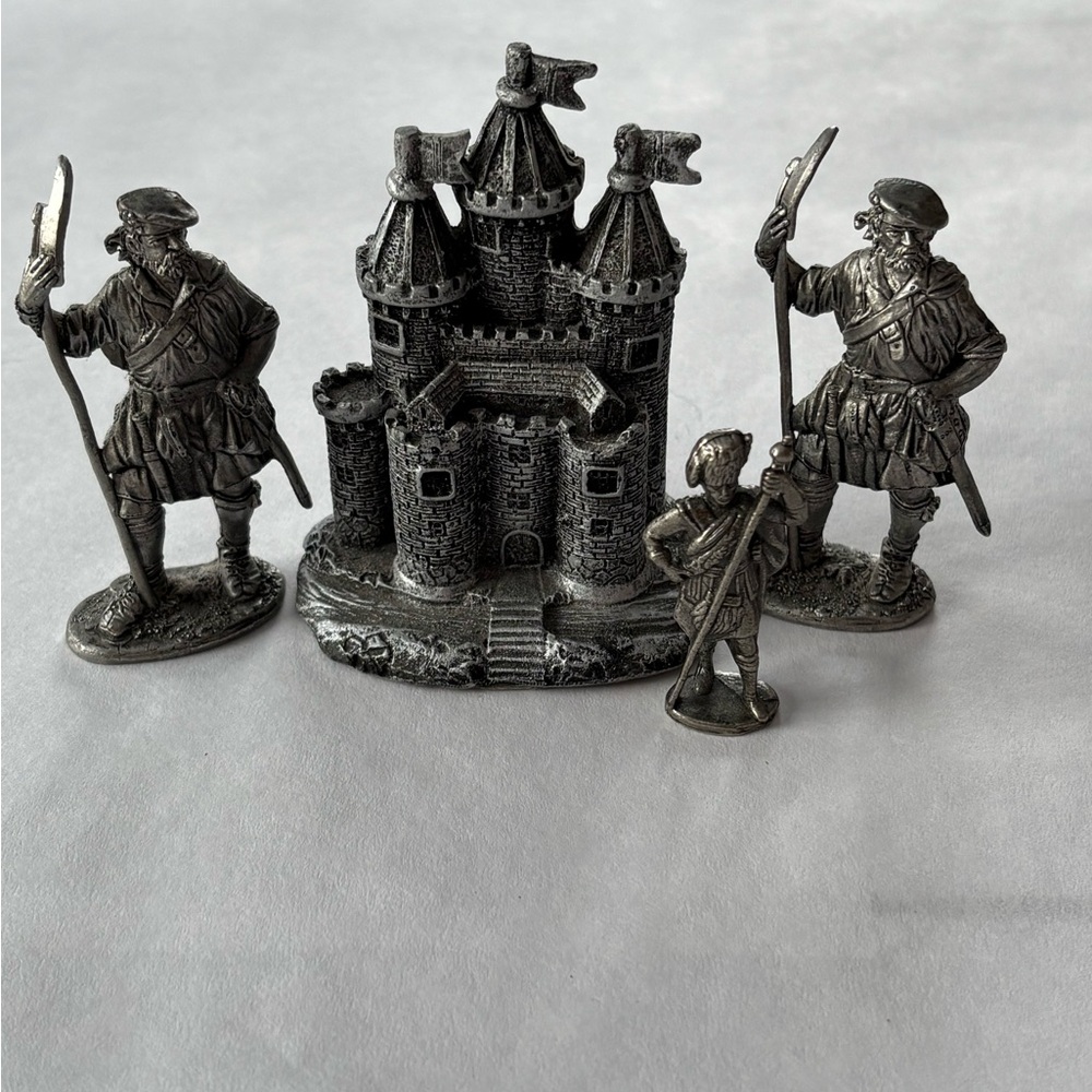 Medieval Castle and Knight Mini Figurines